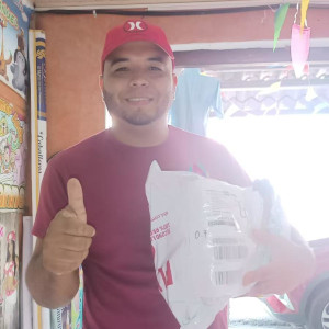 Mr.Juan from Panama received our package of Inkjet Spare parts on 21 Jan 2025